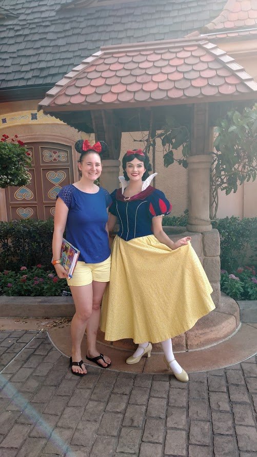 Snow White Disney Bound