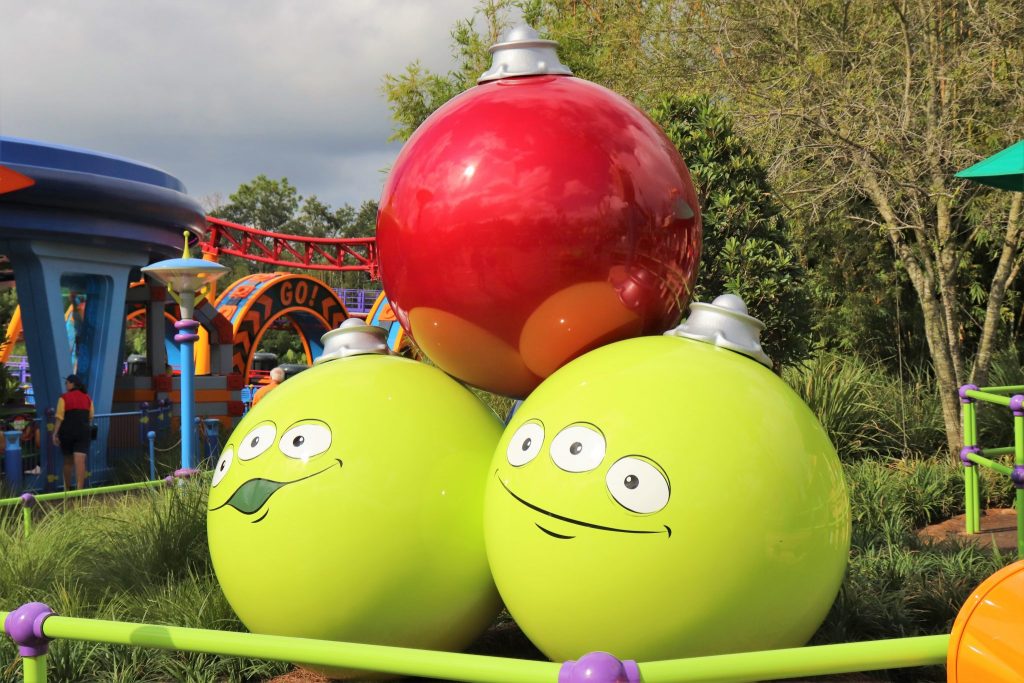 Toy Story Land Christmas - Disney in your Day